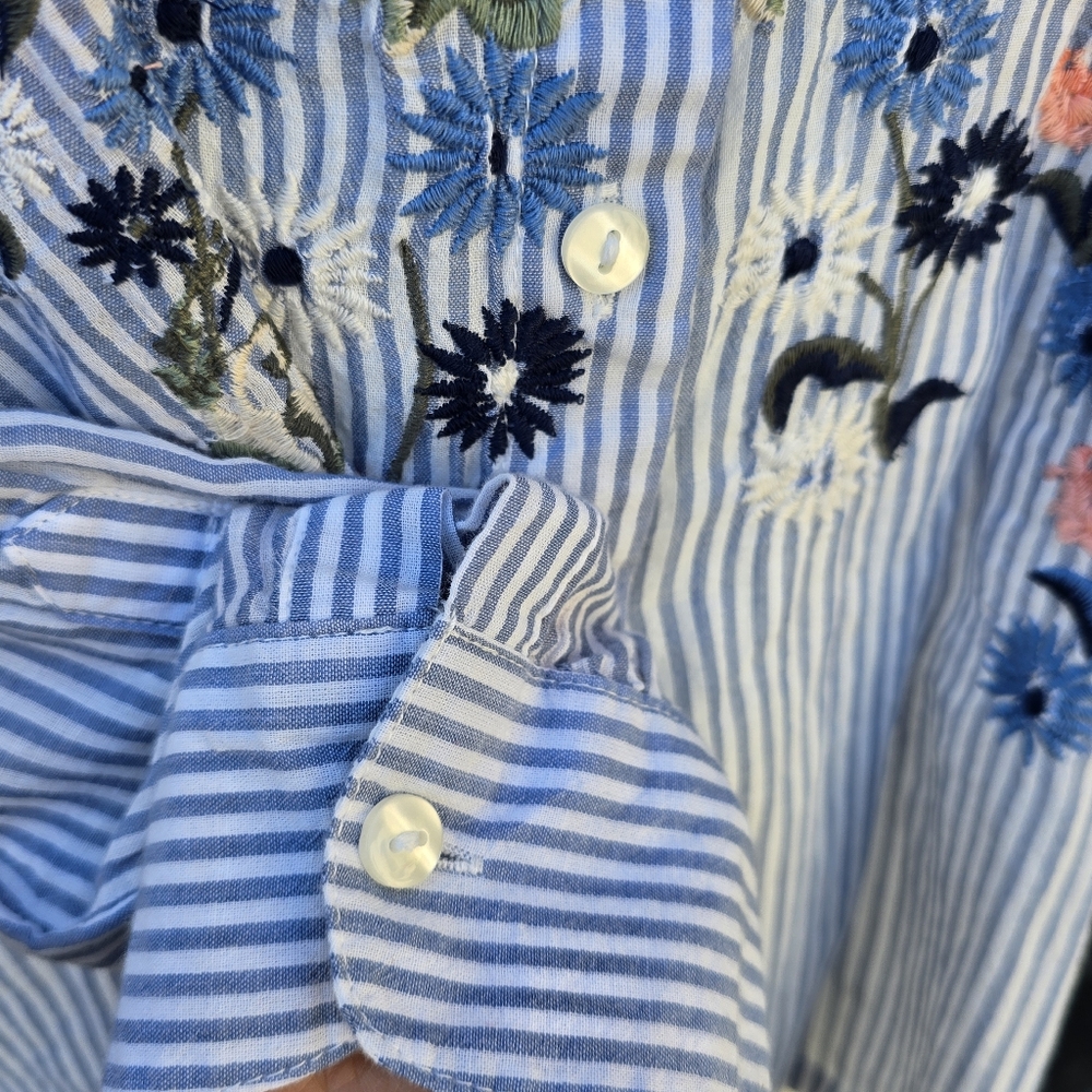 Style & Co. Striped Floral Embroidered Button-Up Shirt Sz M - Picture 8 of 8